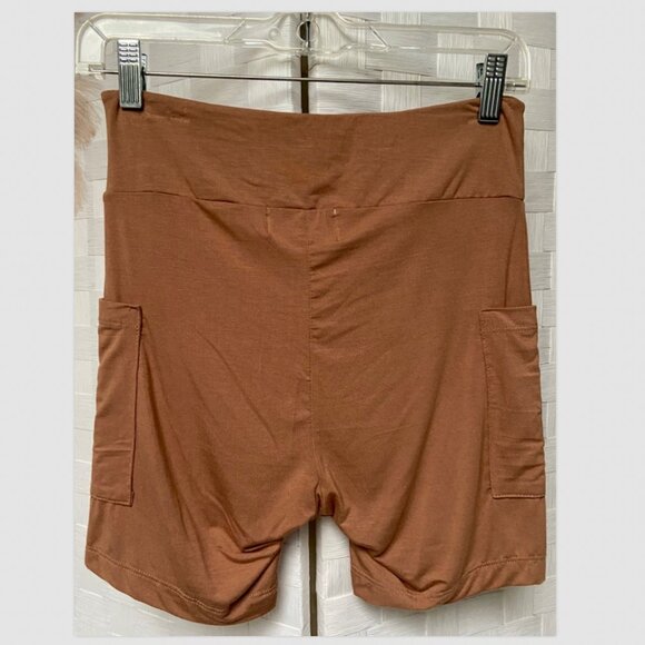 NWT Bucket List Brown Stretch Bicycle Shorts Size M - Picture 2 of 4